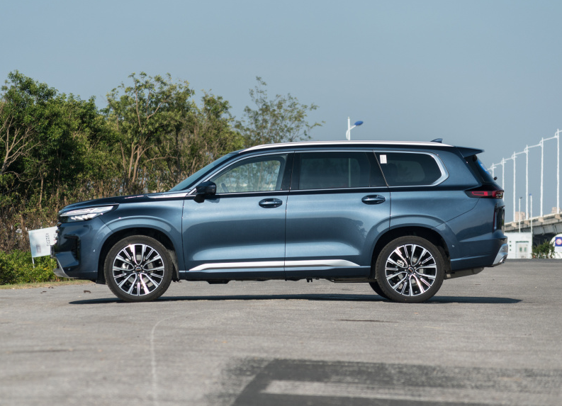 理想L9将于北京车展亮相?新车有哪些看点?休闲区蓝鸢梦想 - Www.slyday.coM 理想L9将于北京车展亮相?新车有哪些看点?休闲区蓝鸢梦想 - Www.slyday.coM