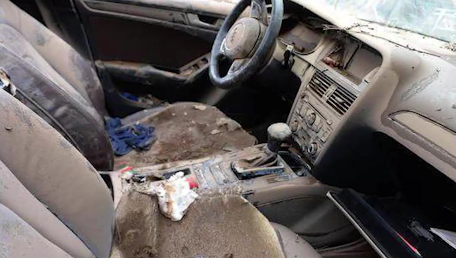 小伙4万买二手奥迪,被朋友吐槽人傻钱多,拆开发动机笑了休闲区蓝鸢梦想 - Www.slyday.coM 小伙4万买二手奥迪,被朋友吐槽人傻钱多,拆开发动机笑了休闲区蓝鸢梦想 - Www.slyday.coM