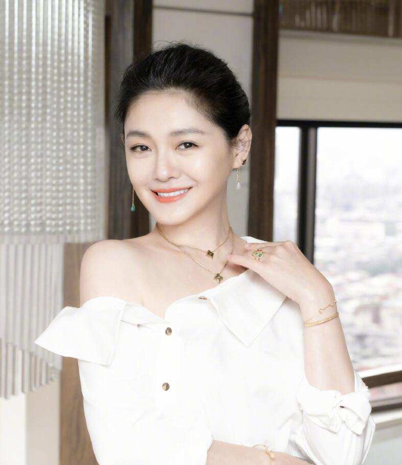 大s又官宣结婚？男方是20年未见的<a href=