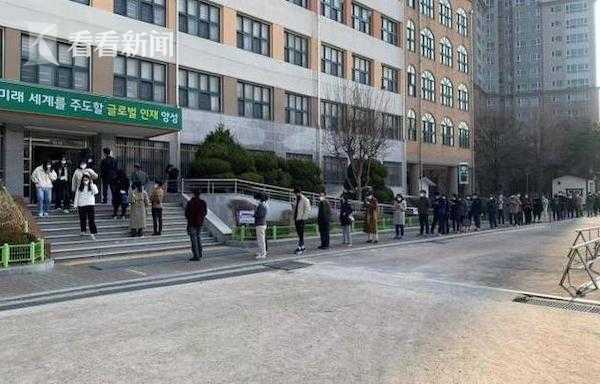 韩国日新增病例突破30万例 总统大选投票疫情中启动休闲区蓝鸢梦想 - Www.slyday.coM 韩国日新增病例突破30万例 总统大选投票疫情中启动休闲区蓝鸢梦想 - Www.slyday.coM