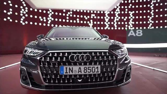 中英字幕 | 2022款奥迪A8L 60TFSI 4.0T V8