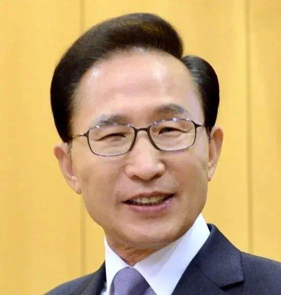 刚刚，他当选<a href=