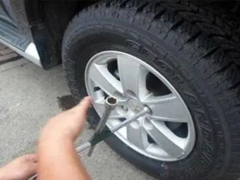 买车5年后，记得换掉这4个零件，汽车能多开5年