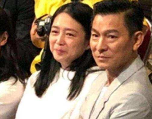 盘点娶圈外美女为妻的八大男星，看看谁过得最幸福？