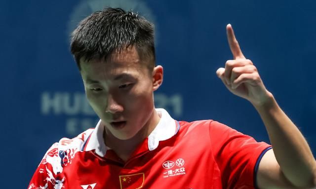 国羽爆大冷!女单25岁名将淘汰世界冠军,女双击退<a href=