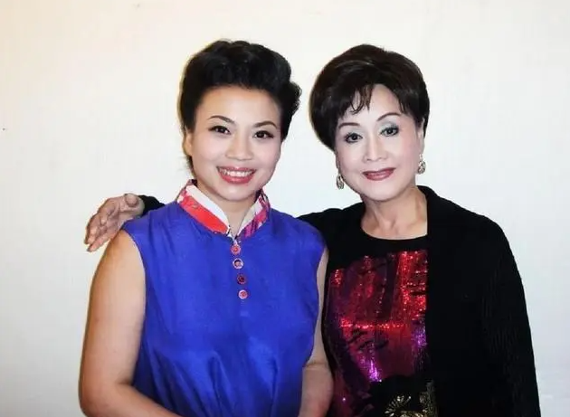 卫视混战小众音综，芒果推民歌、东方卫视玩歌剧，开启出圈之争