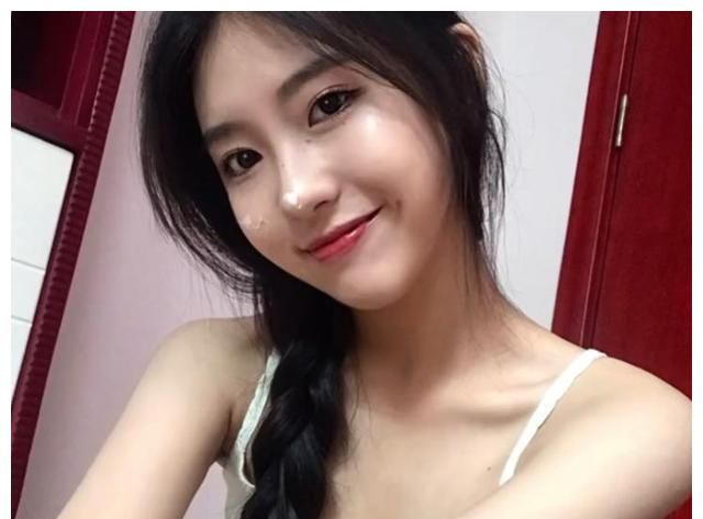 美女网红谭媛因救落水的前男友而不幸离世爸爸留言让人泪目