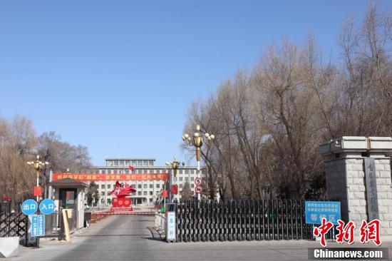 吉林农业科技学院转运学生逾六千人 今日转运校内老师休闲区蓝鸢梦想 - Www.slyday.coM 吉林农业科技学院转运学生逾六千人 今日转运校内老师休闲区蓝鸢梦想 - Www.slyday.coM