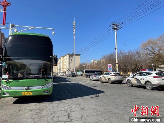 吉林农业科技学院转运学生逾六千人 今日转运校内老师休闲区蓝鸢梦想 - Www.slyday.coM 吉林农业科技学院转运学生逾六千人 今日转运校内老师休闲区蓝鸢梦想 - Www.slyday.coM