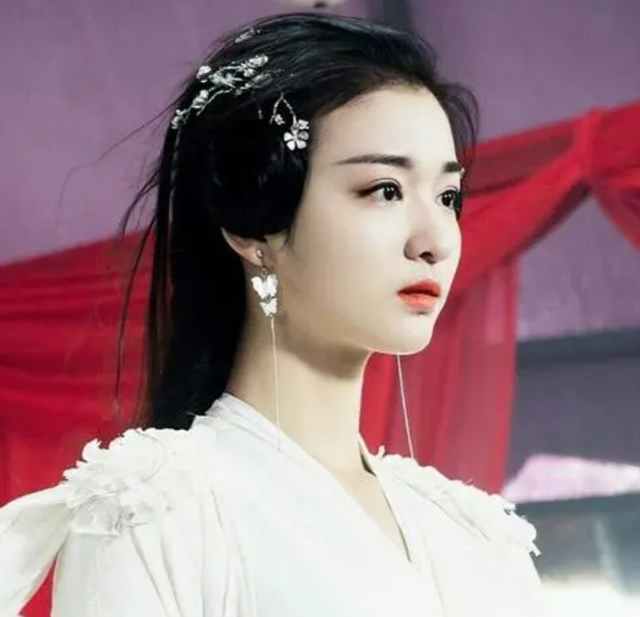 谁说长相无辜只能演正派,赵丽颖的笑,王艳的狠打脸多少女演员?休闲区蓝鸢梦想 - Www.slyday.coM 谁说长相无辜只能演正派,赵丽颖的笑,王艳的狠打脸多少女演员?休闲区蓝鸢梦想 - Www.slyday.coM