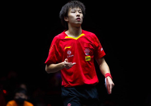 开赛第1大冷门，国乒世界冠军0-3输<a href=