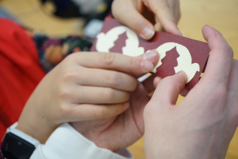 用手感受3D打印的“雪容融”,在广州图书馆用高科技体验冬残奥会休闲区蓝鸢梦想 - Www.slyday.coM 用手感受3D打印的“雪容融”,在广州图书馆用高科技体验冬残奥会休闲区蓝鸢梦想 - Www.slyday.coM