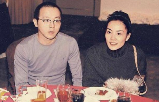 家庭关系复杂的5位星二代，李嫣三姊妹2个爸，汪峰3个女儿3个妈