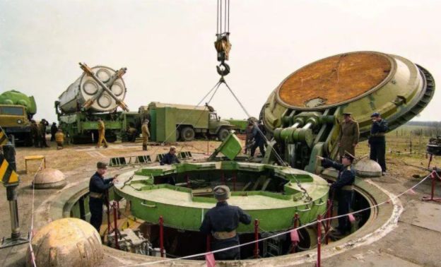 苏联解体“分家产”内幕：<a href=