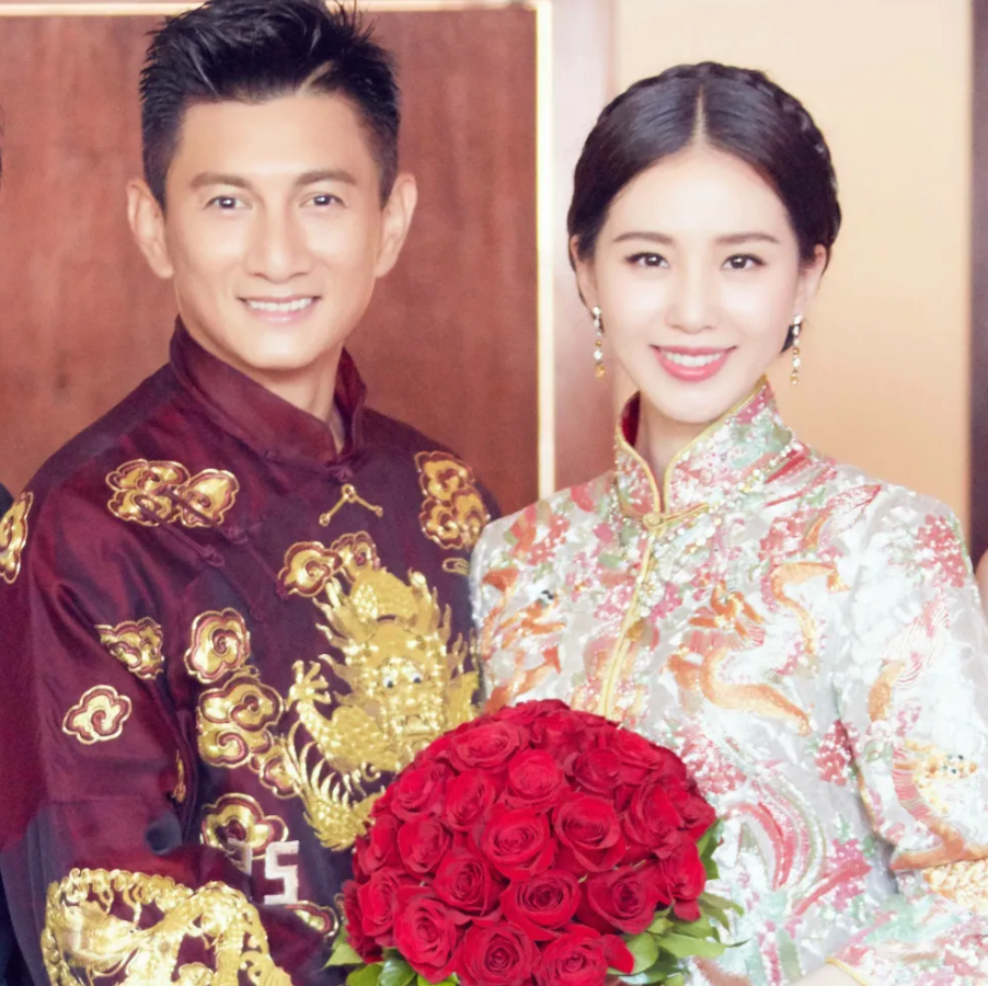 二婚娶娇妻的男星，李亚鹏娶小19岁女星，张纪中比妻子大31岁