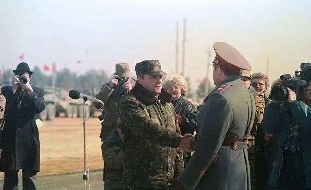 苏联解体“分家产”内幕：<a href=