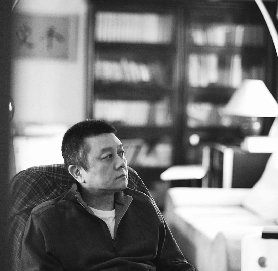 “抛妻弃女”，死后要把财产留给徐静蕾的王朔，65岁苍老像80岁