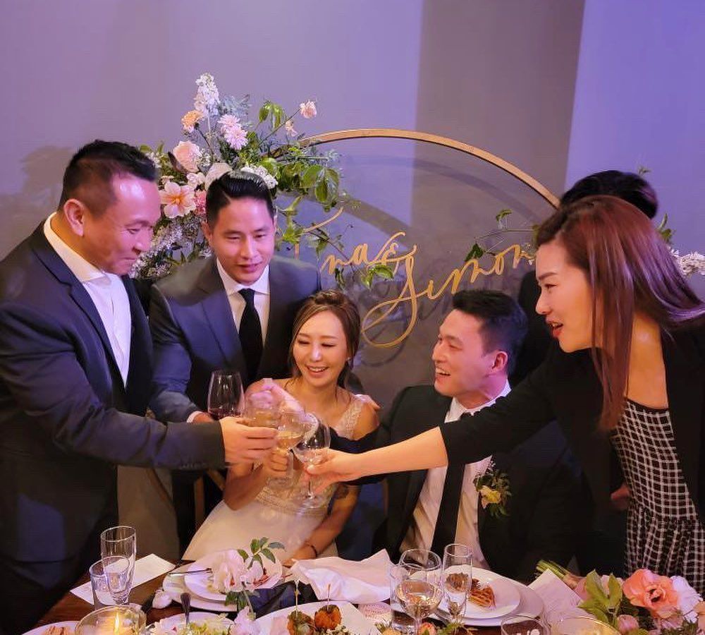 45岁刘承俊近况曝光，西装革履参加婚礼，被迫离开<a href=