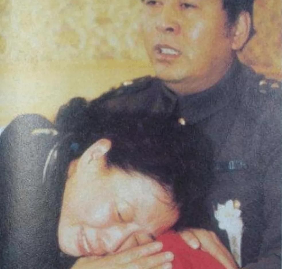刘丹母亲韩秀云：女儿遇难、丈夫殉职、儿子绝症离世，这一生太苦韩秀云刘丹儿子