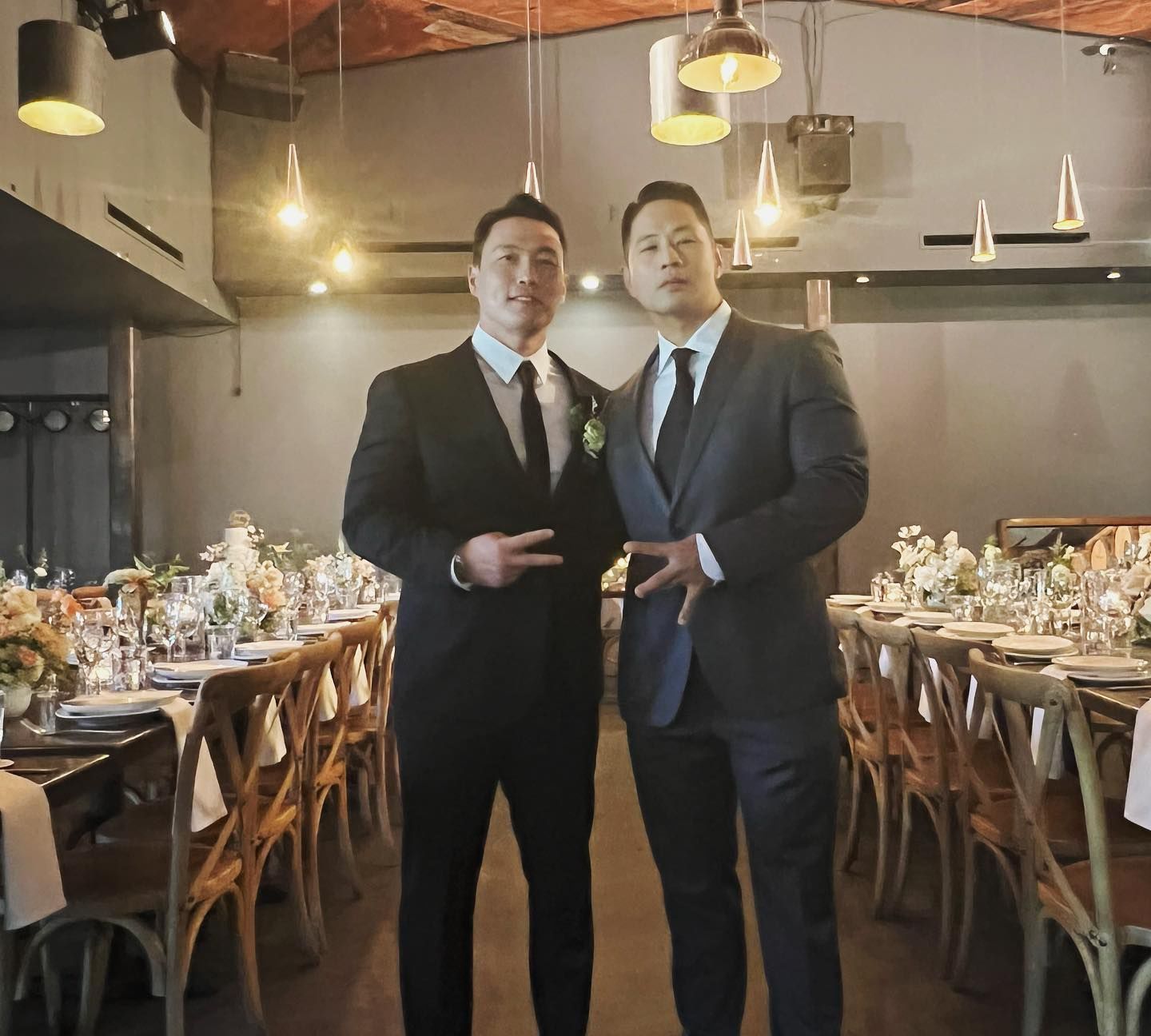 45岁刘承俊近况曝光，西装革履参加婚礼，被迫离开<a href=