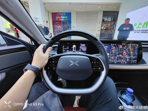 「科技犬」九款主流新能源车内饰实拍：考究工艺设计，高下立判