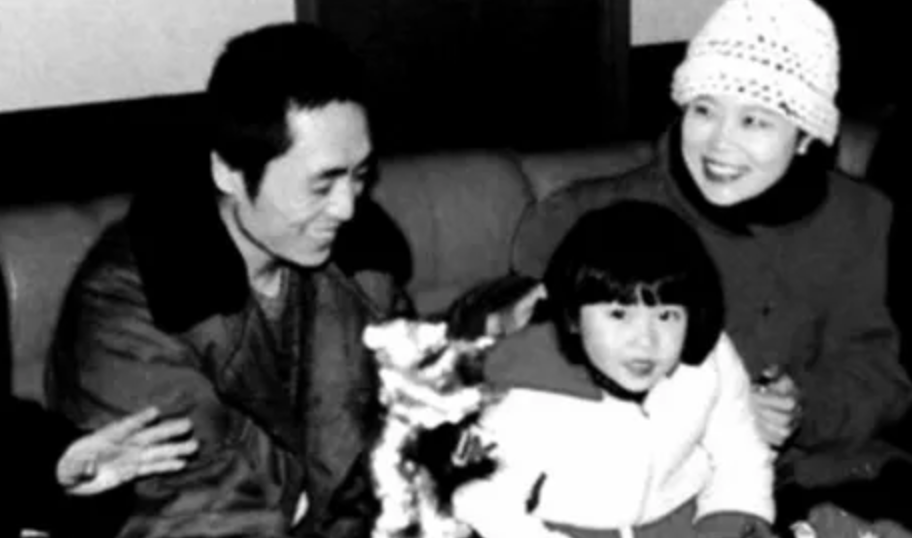 二婚娶娇妻的男星，李亚鹏娶小19岁女星，张纪中比妻子大31岁