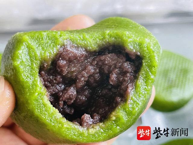 小龙虾、燕窝都成了青团馅料,这个春天青团打出了“盲盒牌”休闲区蓝鸢梦想 - Www.slyday.coM 小龙虾、燕窝都成了青团馅料,这个春天青团打出了“盲盒牌”休闲区蓝鸢梦想 - Www.slyday.coM