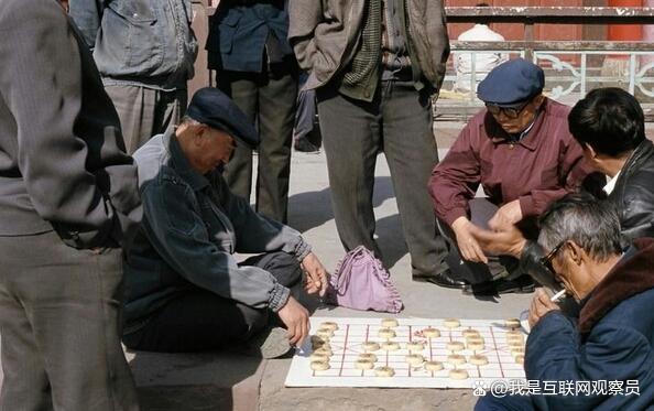 50多岁还能提高棋力吗？棋友说法不一，你身边有岁数大棋力好吗