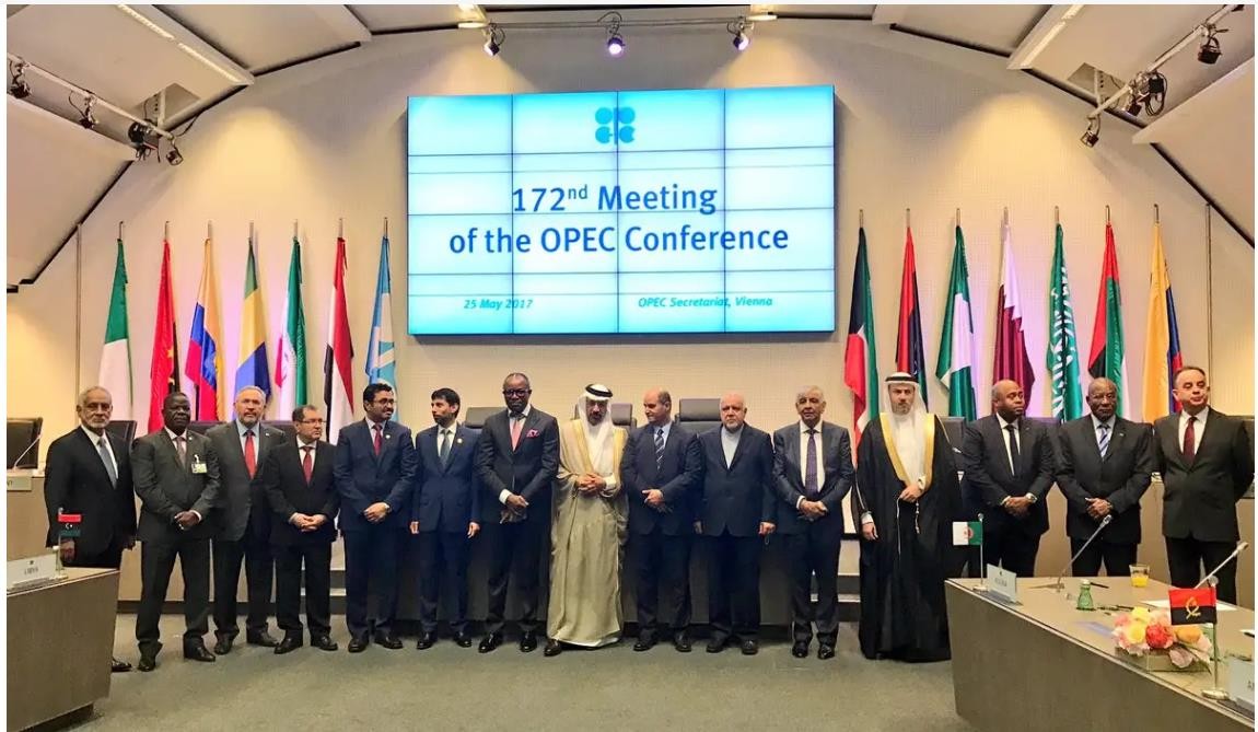 再过2天,油价又要涨!92号汽油直逼“9元大关”,1升油上调7毛7休闲区蓝鸢梦想 - Www.slyday.coM 再过2天,油价又要涨!92号汽油直逼“9元大关”,1升油上调7毛7休闲区蓝鸢梦想 - Www.slyday.coM