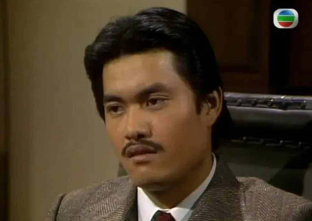 人到老年满身肌肉，66岁张丰毅、67岁吕良伟都是“男星之光”