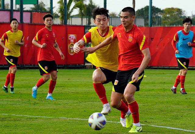 2-0，13场不败！国足热身赛狂飙，赢下沙特=送越南垫底+助攻澳洲