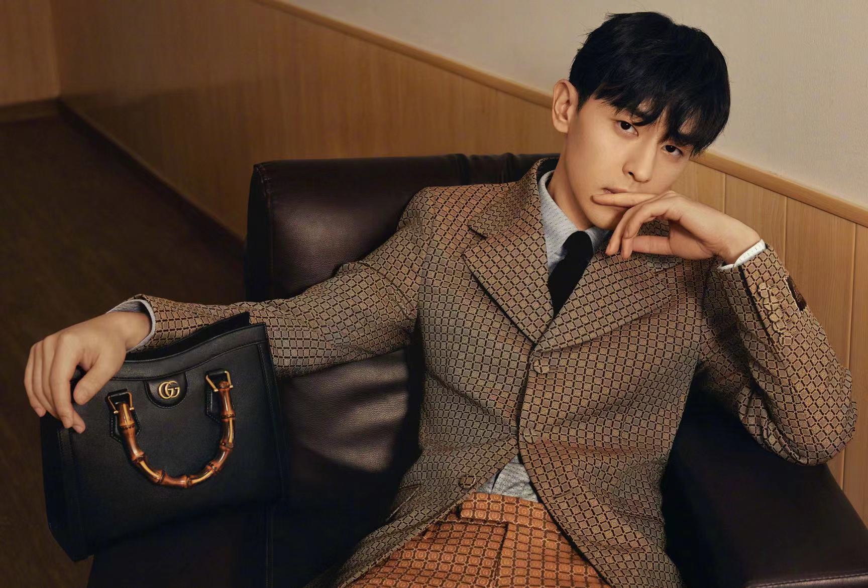 邓伦偷逃税需缴纳1.06亿元，才红了三四年，代言两小时被解约