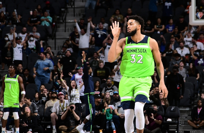 神仙打架：你轰47分，他轰4612，我也轰6017，联盟砍分盛宴开启