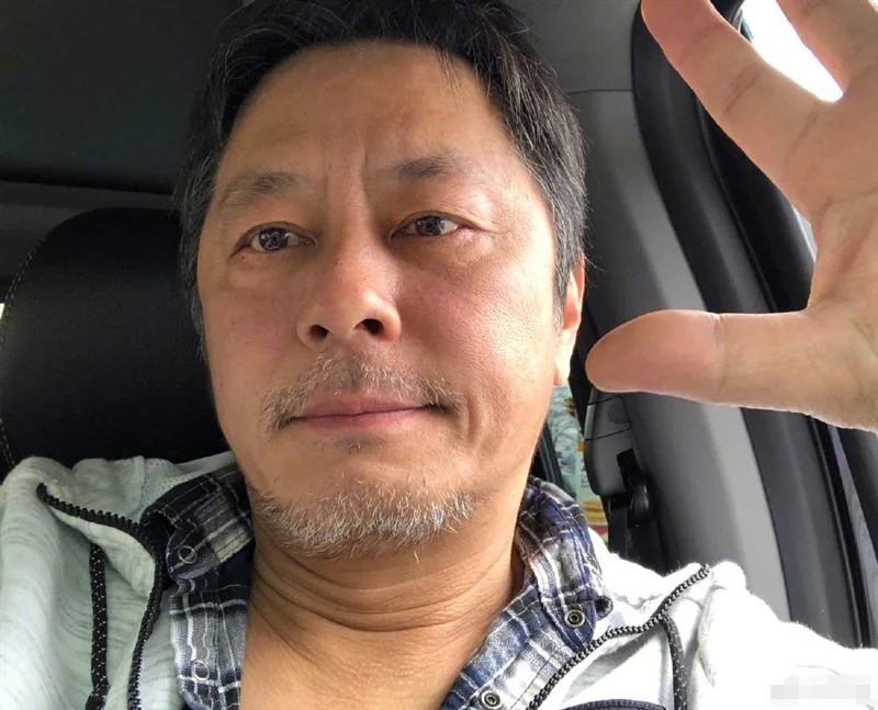 曾经当红，如今落魄的6位歌手现状，住桥洞，被封杀，发福隐退