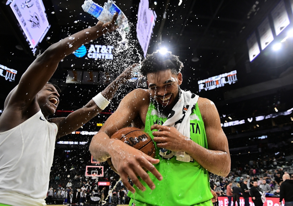 神仙打架：你轰47分，他轰4612，我也轰6017，联盟砍分盛宴开启