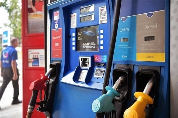 国际油价大涨!国内调价窗口将开启:92号油或迎“9元时代”休闲区蓝鸢梦想 - Www.slyday.coM 国际油价大涨!国内调价窗口将开启:92号油或迎“9元时代”休闲区蓝鸢梦想 - Www.slyday.coM