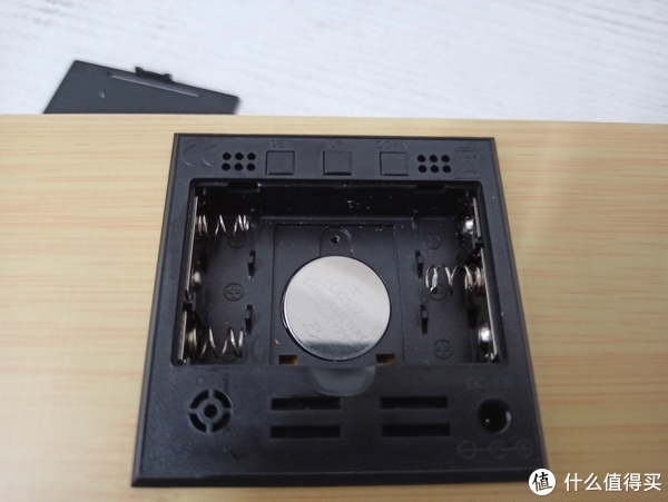 新季节新摆件,对着它说了很多中文关键词,差点让我误会有语音控制功能的值得买木纹时间显示器。休闲区蓝鸢梦想 - Www.slyday.coM 新季节新摆件,对着它说了很多中文关键词,差点让我误会有语音控制功能的值得买木纹时间显示器。休闲区蓝鸢梦想 - Www.slyday.coM