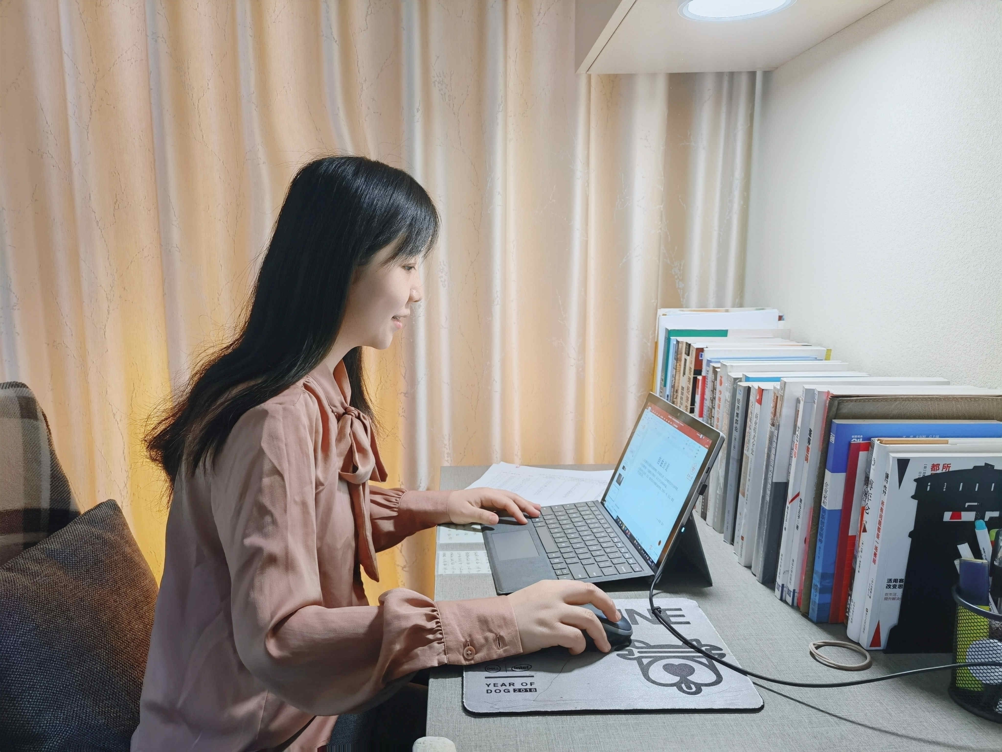 1986门次课程“一键切换”,仿真实验、测绘、互动体验一个不少,东华大学开启“云课堂”跳过“暂停键”休闲区蓝鸢梦想 - Www.slyday.coM 1986门次课程“一键切换”,仿真实验、测绘、互动体验一个不少,东华大学开启“云课堂”跳过“暂停键”休闲区蓝鸢梦想 - Www.slyday.coM