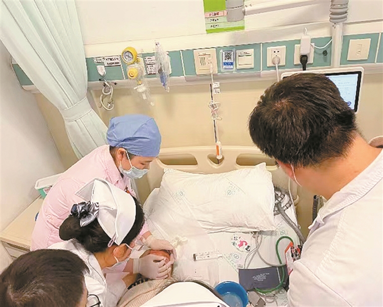 一龄童误将洗衣凝珠当糖果吞食休闲区蓝鸢梦想 - Www.slyday.coM 一龄童误将洗衣凝珠当糖果吞食休闲区蓝鸢梦想 - Www.slyday.coM