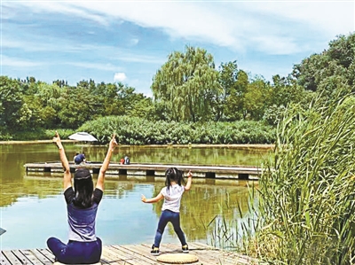 观鸟、骑行、野餐…… 春日遛娃怎么“野”休闲区蓝鸢梦想 - Www.slyday.coM 观鸟、骑行、野餐…… 春日遛娃怎么“野”休闲区蓝鸢梦想 - Www.slyday.coM