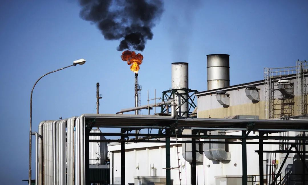 漫天叫苦,92号汽油或破9元,新一轮油价调整即将到来休闲区蓝鸢梦想 - Www.slyday.coM 漫天叫苦,92号汽油或破9元,新一轮油价调整即将到来休闲区蓝鸢梦想 - Www.slyday.coM