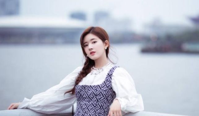 全国大学校花排行榜_国内大学“校花”排行名单出炉,榜首备受争议,上戏校花实至名归