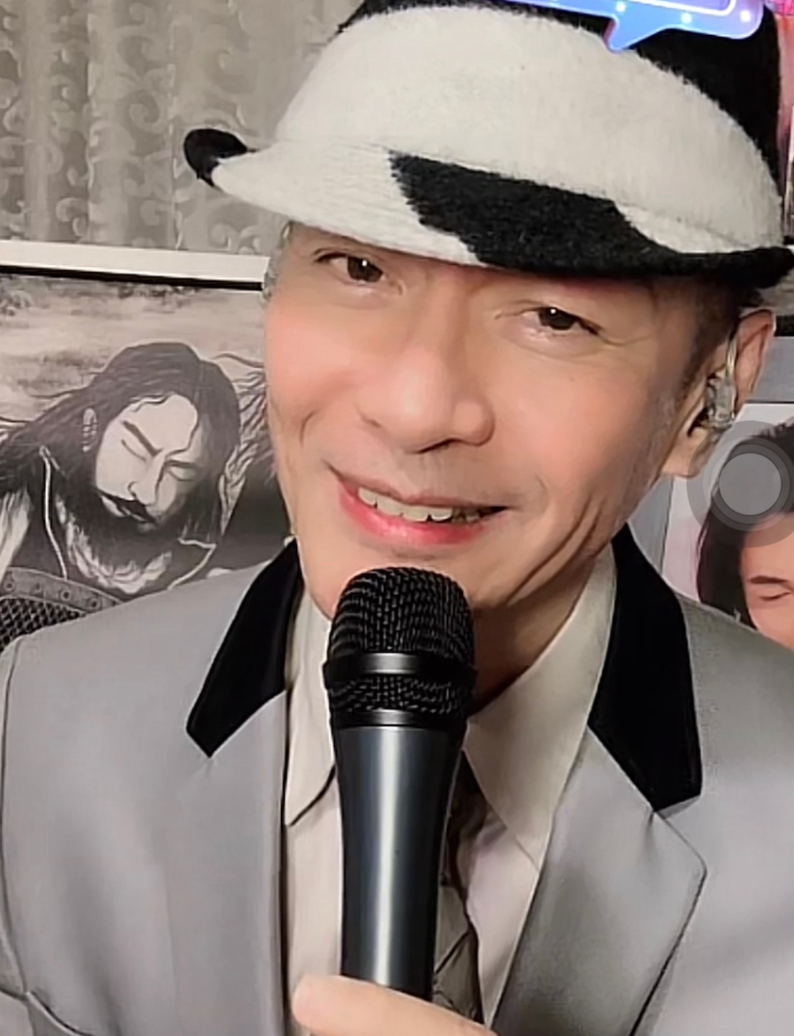 “TVB御用皇帝”：婚内出轨、跟富婆暧昧，为了捞金脸面丢尽