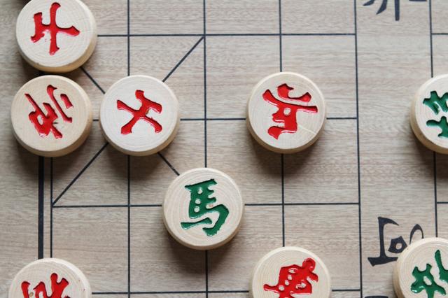 中国象棋中常说的飞刀是什么意思?这两个飞刀你会中吗? 中国象棋中常说的飞刀是什么意思?这两个飞刀你会中吗?