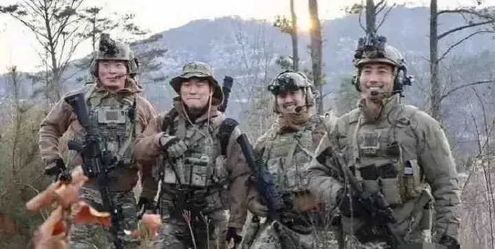 去乌克兰的四个<a href=