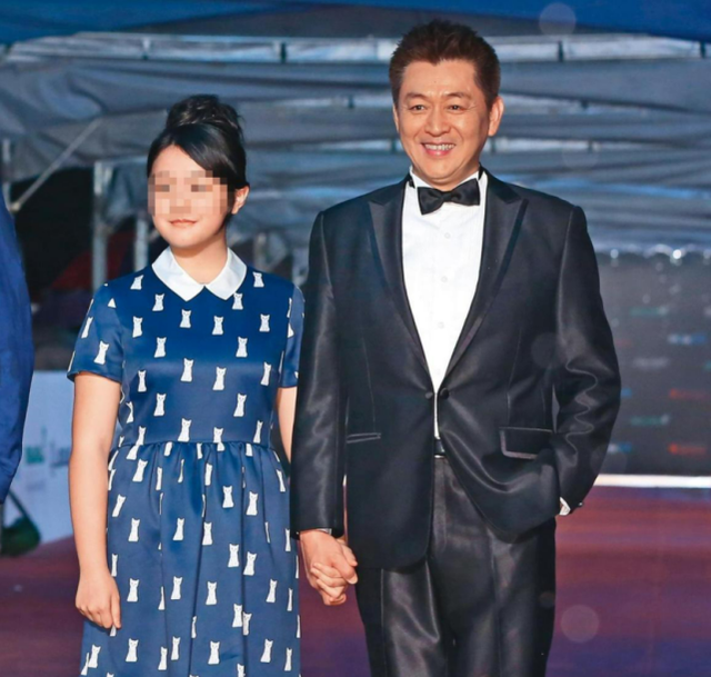 59岁庹宗华再婚生子一家三口同框照曝光曾家暴前妻离婚收场