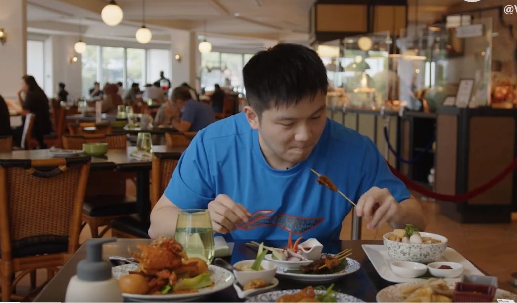 干饭人!樊振东试吃<a href=