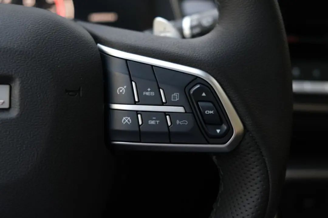 不到10万买销冠SUV,动力空间一级棒,唯独这点有些扎心...休闲区蓝鸢梦想 - Www.slyday.coM 不到10万买销冠SUV,动力空间一级棒,唯独这点有些扎心...休闲区蓝鸢梦想 - Www.slyday.coM