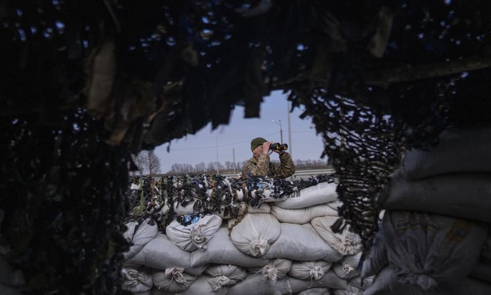 泽连斯基在<a href=