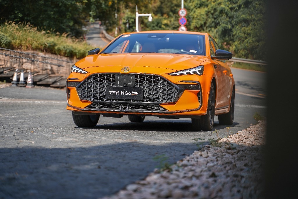 十万多圆跑车梦!UNI-V、MG6 PRO和影豹如何选?